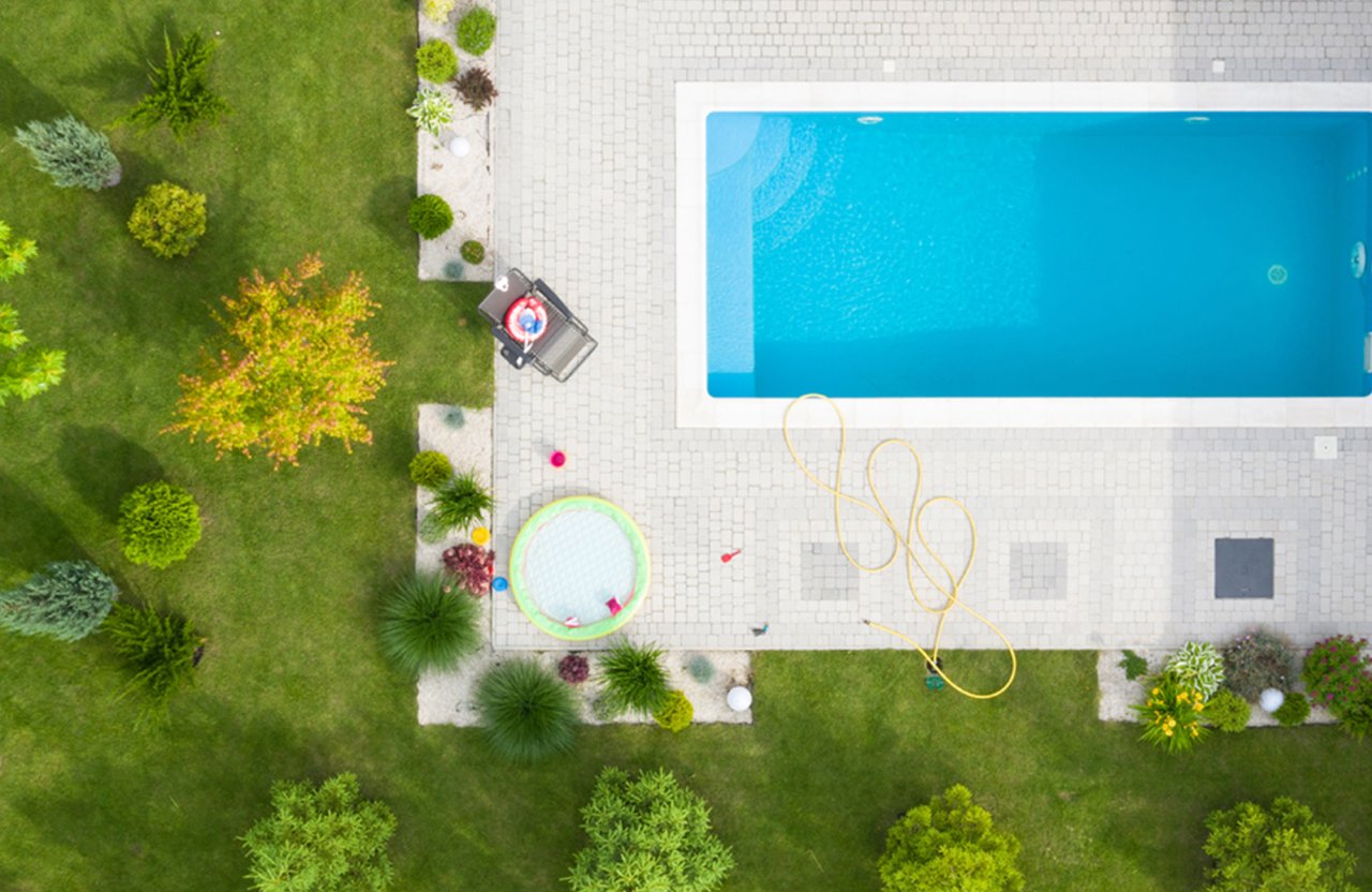 Bird eye view of the pool